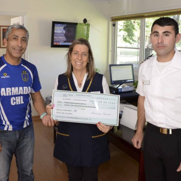 Donación de equipo Running Armada