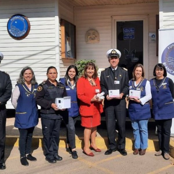 Donación al Servicio de Ginecología del Hospital Naval 